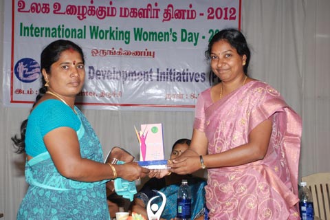 Ms.J.Kavitha, Treasurer, PDI Honouring Gender Volunteer during International Working Women's Day 2012, WEP Tiruchy